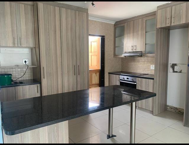 3 BEDROOM HOUSE FOR SALE IN SILWOOD HEIGHTS